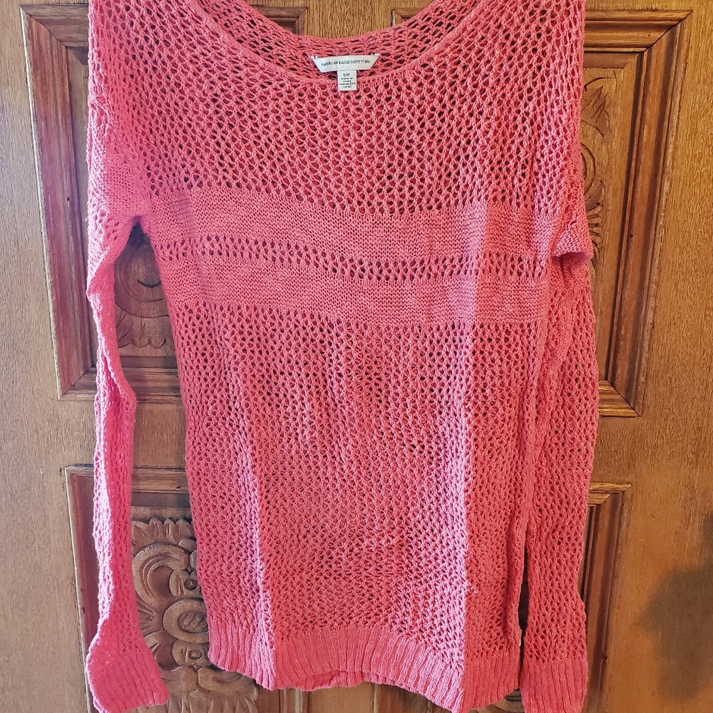 American Eagle sweater size small.
